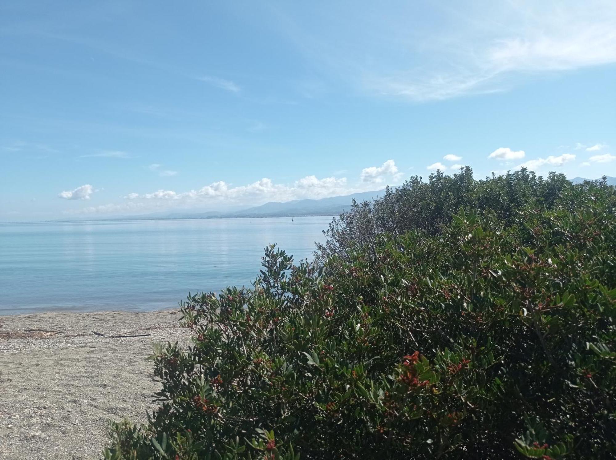 Villa Mansarda Con Terrazzo Vista Mare Oliveri Esterno foto