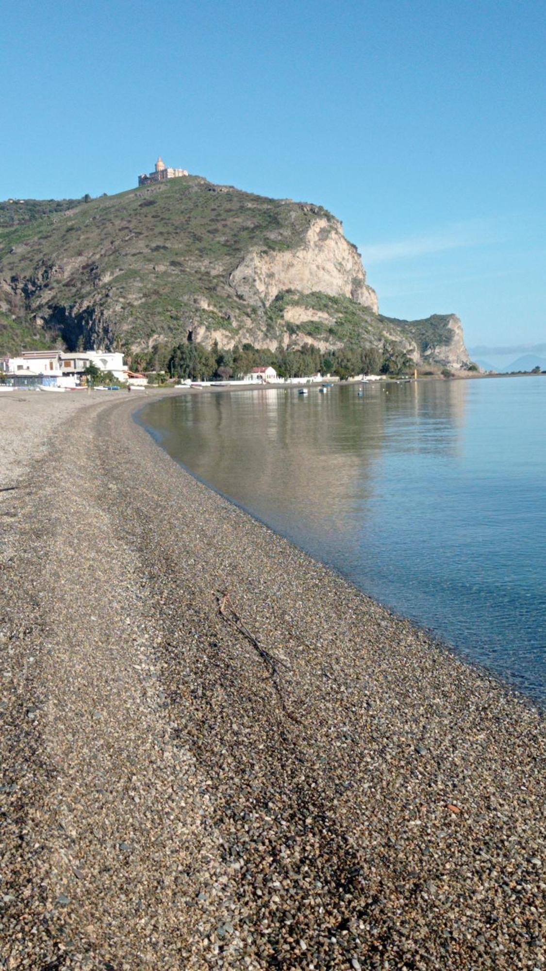 Villa Mansarda Con Terrazzo Vista Mare Oliveri Esterno foto