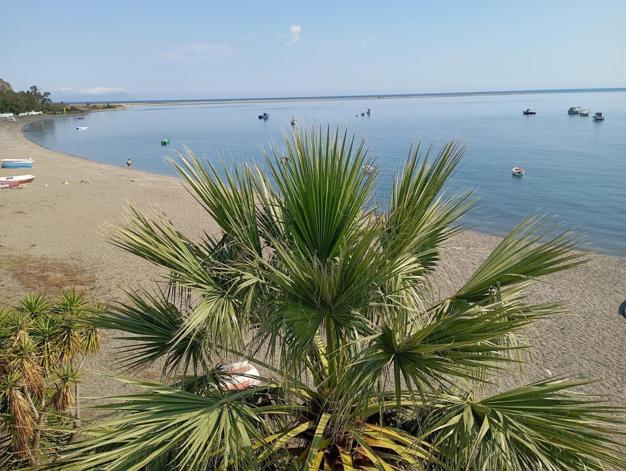 Villa Mansarda Con Terrazzo Vista Mare Oliveri Esterno foto